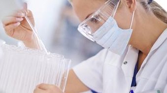 女性有染色体罗氏易位在台山市做试管养囊成功率高吗？试管移植后需要保胎吗！